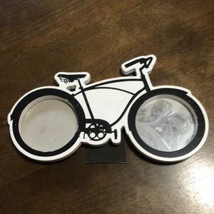 Vintage picture frame, picture window 2 3/4. Pre owned.